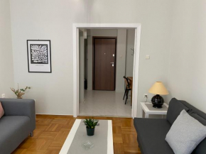 Urban Chic Flat Pagrati Athens